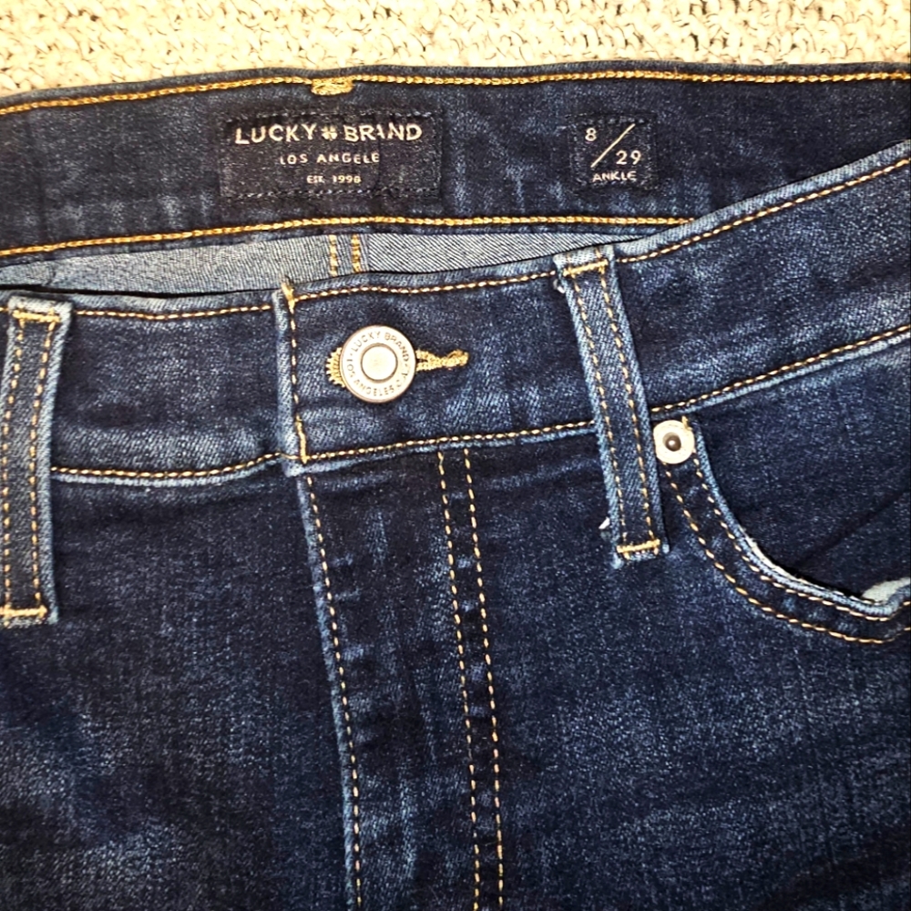 Lucky brand skinny jeans